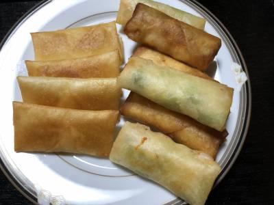 えびとアボカドの春巻