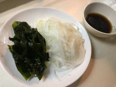 わかめサラダ
