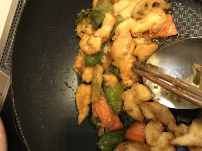 れんこんと鶏肉のピリ辛炒め