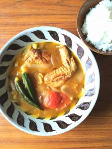 鶏手羽の簡単スープカレー