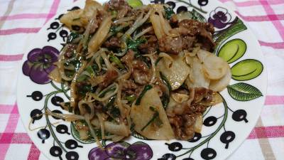 牛肉と野菜の甘辛フライパン蒸し