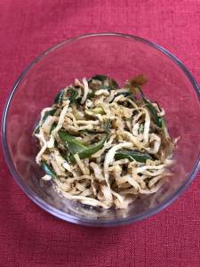切干大根とねぎのおかか炒め