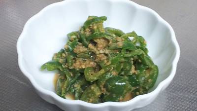 ピーマンのごまあえ