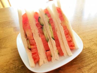 きゅうり・ハム・トマトサンド