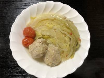 春キャベツと鶏だんごのスープ煮