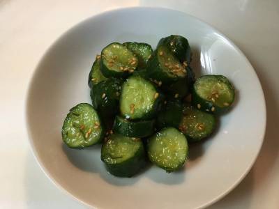 きゅうりサラダ