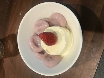 いちご白玉ぜんざい