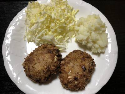 春キャベツのポーク焼きメンチ