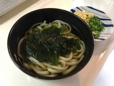 わかめうどん