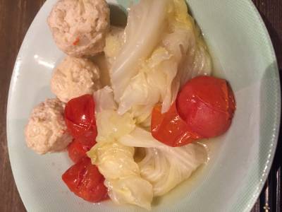 春キャベツと鶏だんごのスープ煮