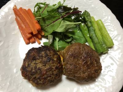 やわらか煮込みハンバーグ