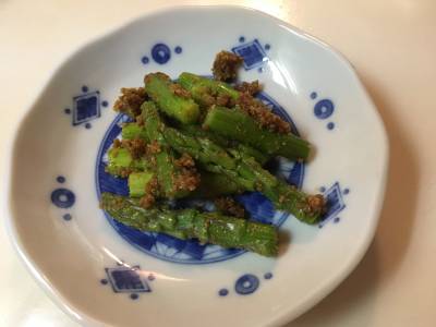 アスパラガスのごまあえ