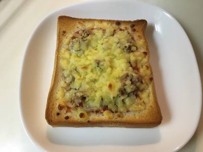 ツナチーズトースト