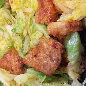 春キャベツと油揚げのしょうゆ炒め