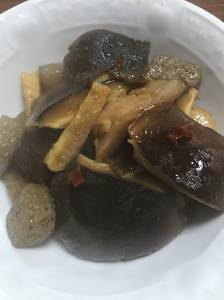 しいたけとこんにゃくのピリ辛煮