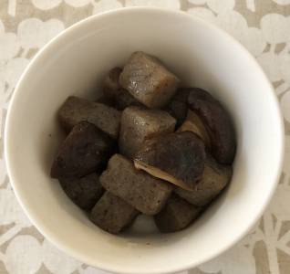 しいたけとこんにゃくのピリ辛煮