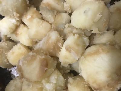 ゆでじゃがのバターじょうゆあえ