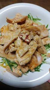 きゅうりと鶏肉のピリ辛あえ