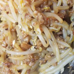 もやしの中華丼