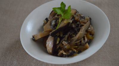 ミックスきのこのマリネ