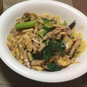 豚肉と小松菜のあんかけ焼きそば