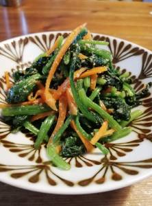 ほうれんそうとにんじんのごま酢風味