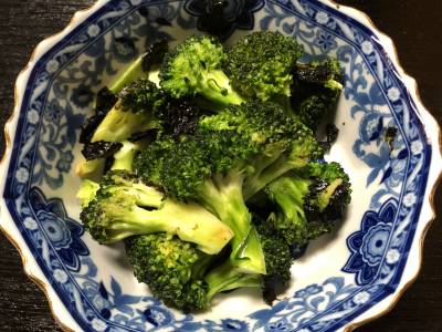 ブロッコリの塩のり炒め