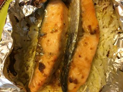 さけとキャベツのみそホイル焼き