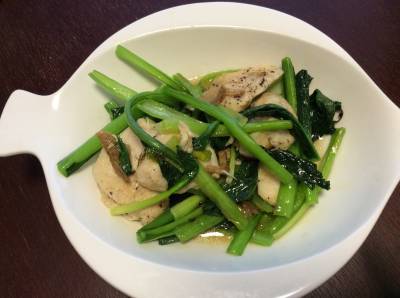 小松菜と鶏肉の塩炒(いた)め