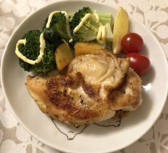 チキンのレモンバターソテー