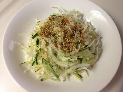 春キャベツのごまコールスロー