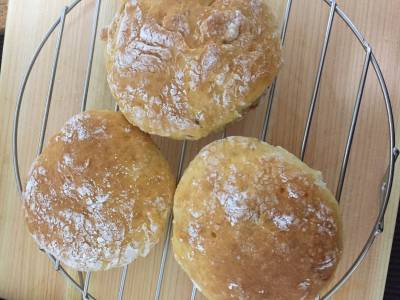 ヨーグルトでつくるスコーン