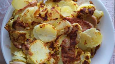 ソーセージのスペイン風オムレツ