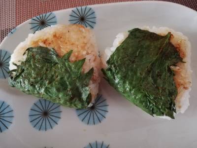 青じその焼きおむすび