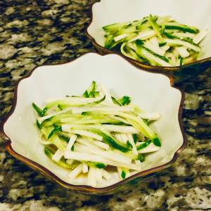 せん切り長芋ときゅうりのサクサク酢の物