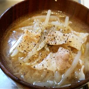 もやし豚汁