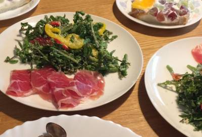 ふりふりサラダ