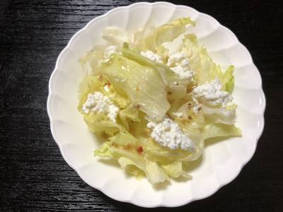 カッテージチーズ・レタスサラダ