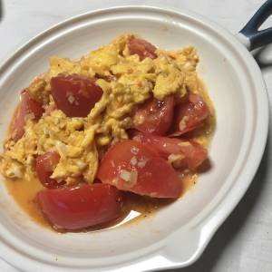 トマトと卵の炒め物