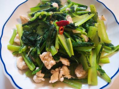 小松菜と鶏肉の塩炒(いた)め