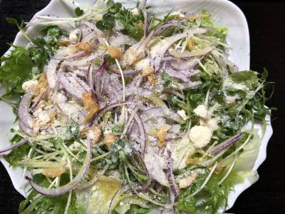 にんにくチップのサラダ