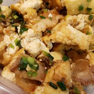 ちぎり厚揚げと豚バラの和風炒め