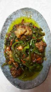 ピーマンと豚肉の黒酢炒め