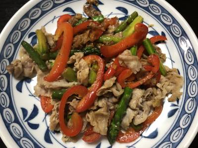 豚肉と野菜のガーリックしょうゆ炒め