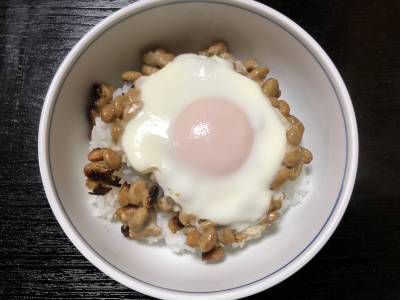 焼き納豆丼