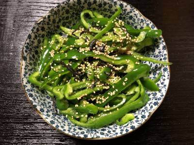ピーマンの塩昆布あえ