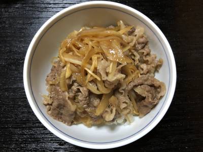 しょうがたっぷり牛丼