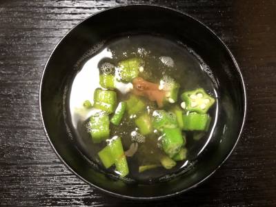 梅干しとろろのすまし汁