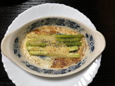 アスパラのパルミジャーノ風