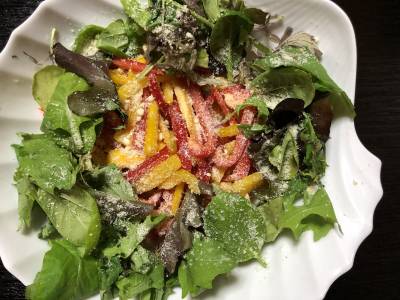 ふりふりサラダ